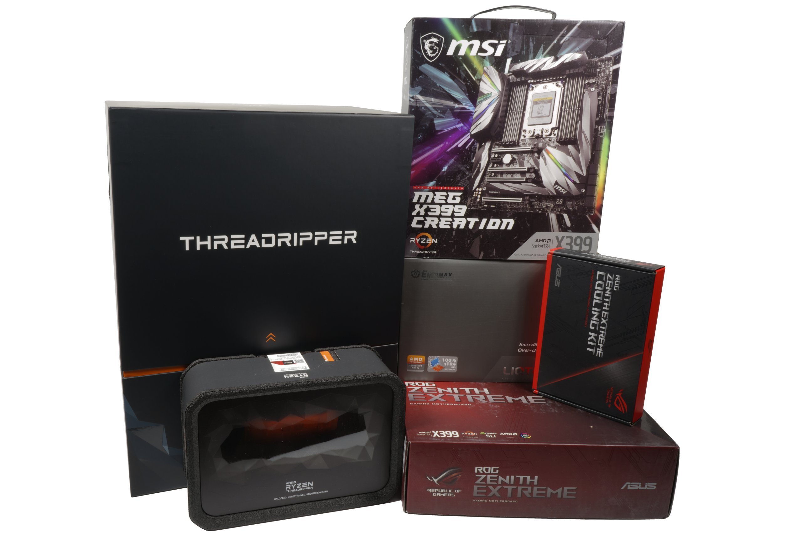 Image 4 : Unboxing : les Threadripper 2990WX et 2950X sont là, bientôt en test !