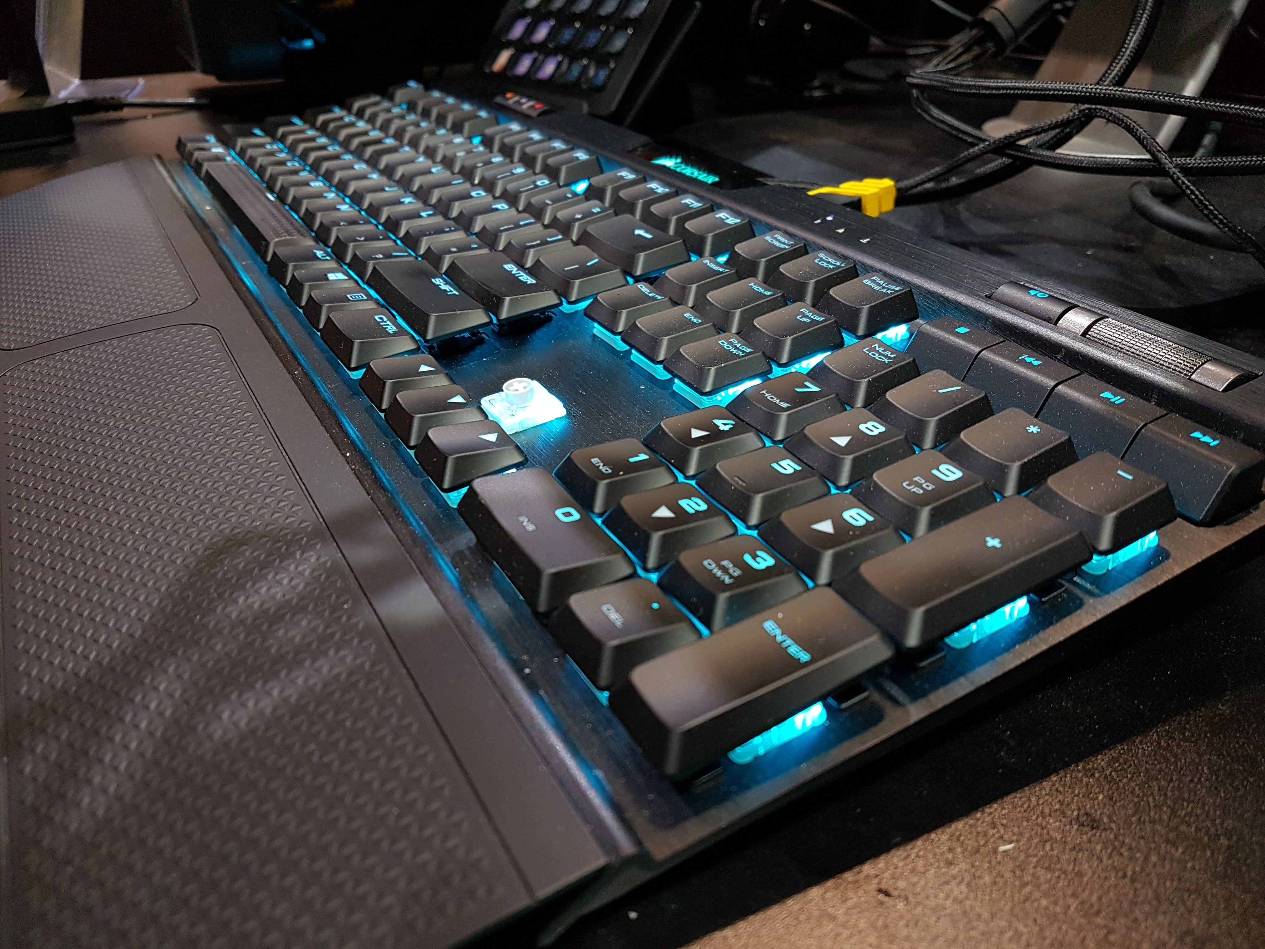 Image 4 : Corsair lance enfin son premier clavier mécanique low profile