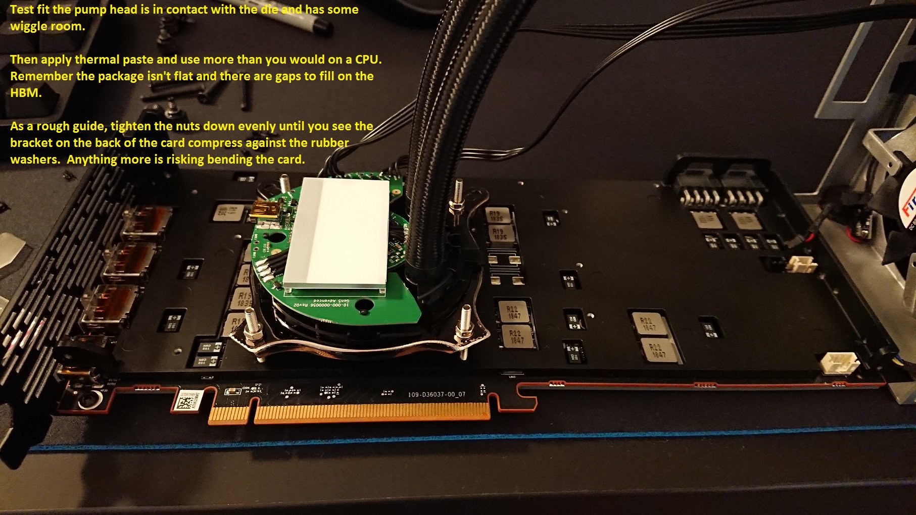 Image 12 : Un kit de watercooling EVGA bricolé sur une Radeon VII : 2122 MHz à 1,265 V !
