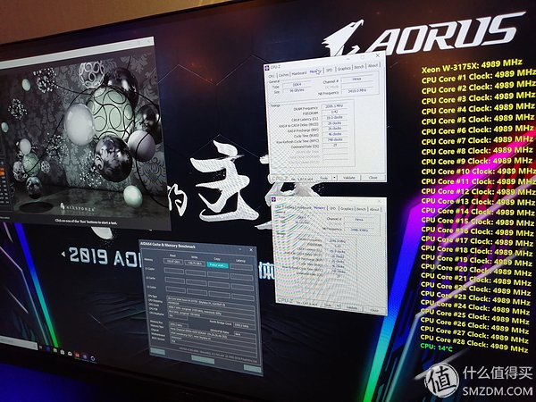 Image 10 : Gigabyte pousse un Xeon W-3175X à 5 GHz sur sa C621 Aorus Xtreme