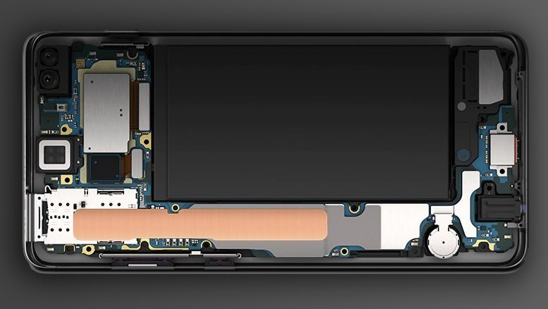 Image 2 : Le Samsung Galaxy S10+ démonté : 420 dollars à fabriquer