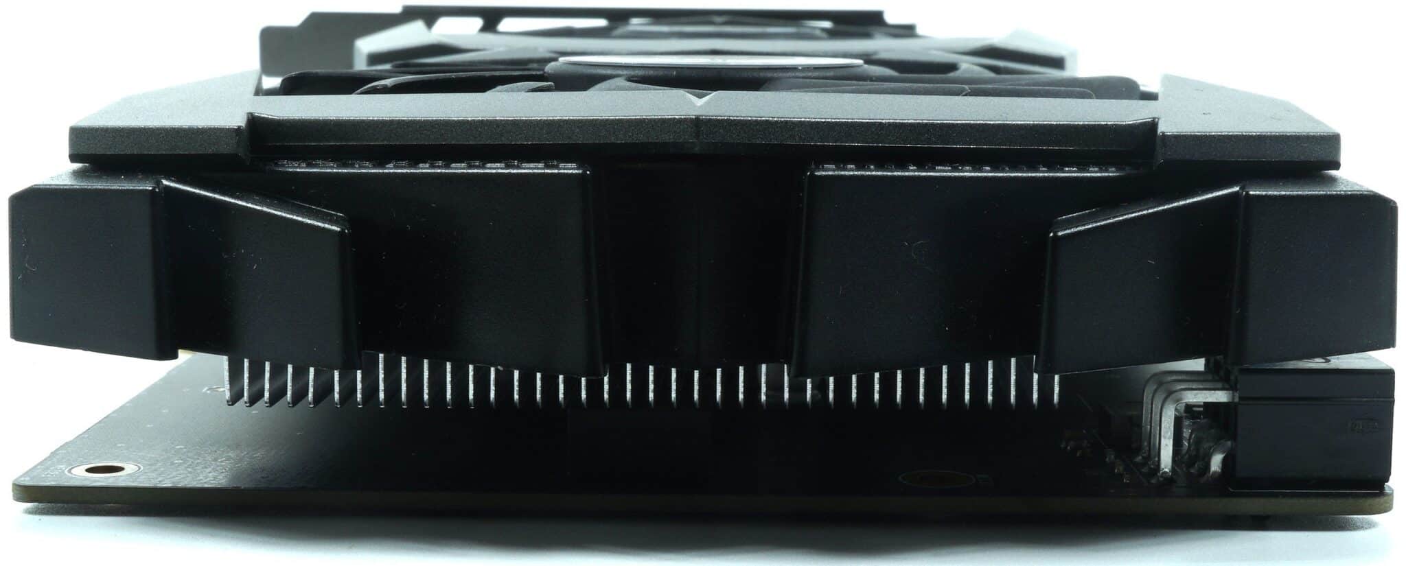 Image 11 : Test : GeForce GTX 1650, le petit Turing galère face à la Radeon RX 570