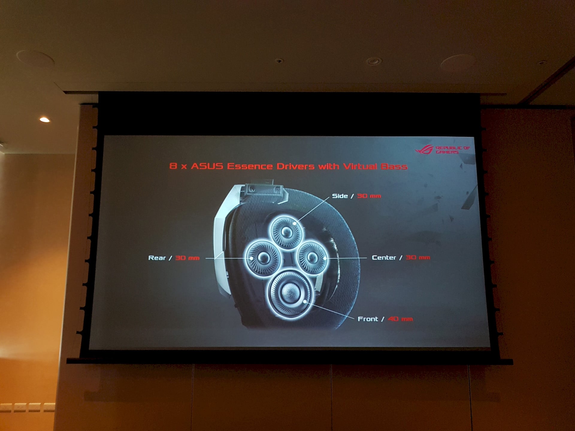 Image 6 : Computex : Asus propose deux casques audio gaming de luxe, Hi-Fi et 7.1
