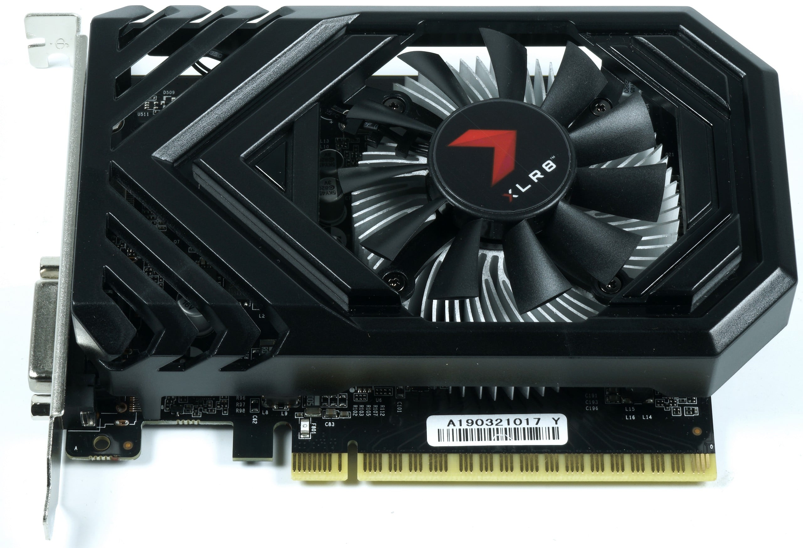 Image 7 : Test : PNY GeForce GTX 1650 XLR8 OC, un max d'efficacité sans connecteur d'alim PCIe