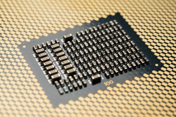 Image 1 : Pénurie de CPU : Intel appelle les usines de Samsung à la rescousse !