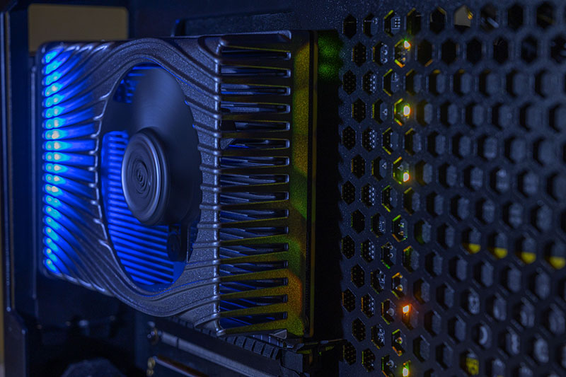 Image 4 : Intel Xe DG1 : présentation du GPU en mode Desktop
