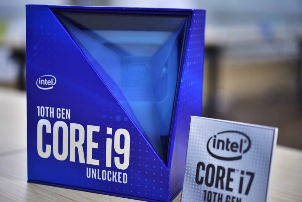 Image 9 : Les Core i9-10900K et i5-10600K déballés