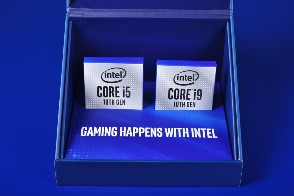 Image 4 : Les Core i9-10900K et i5-10600K déballés
