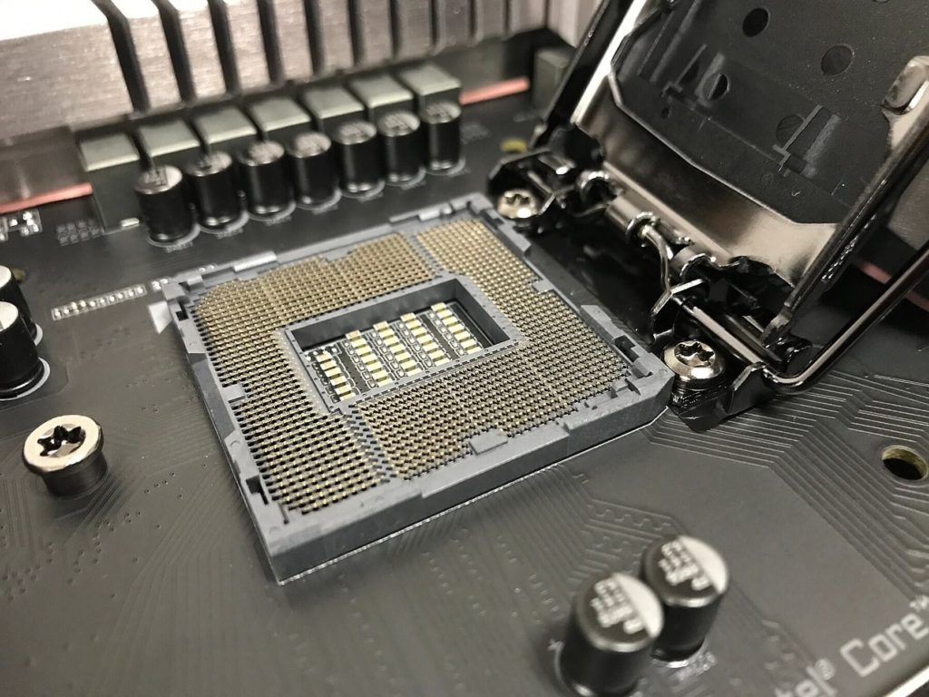 Image 2 : Les processeurs Alder Lake-S utiliseront le socket LGA1700