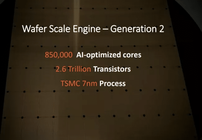 Image 1 : Cererbras tease son Wafer Scale Engine V2 : 850 000 cœurs et 2,6 billions de transistors