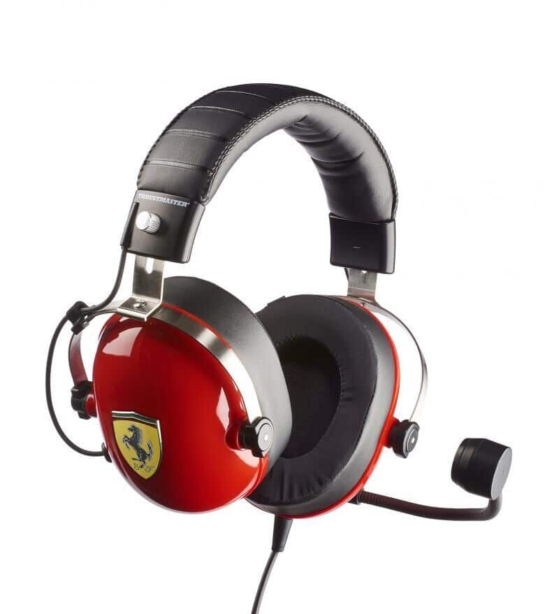 Image 1 : Le casque T.Racing Scuderia Ferrari Edition de Thrustmaster passe au DTS