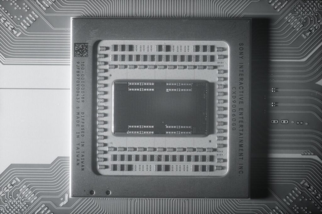 Image 3 : Le SoC de la PlayStation 5 photographié et détaillé