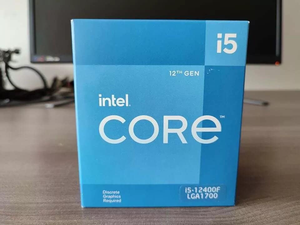 Image 2: The Intel Core i5-12400F comes with a new cooler