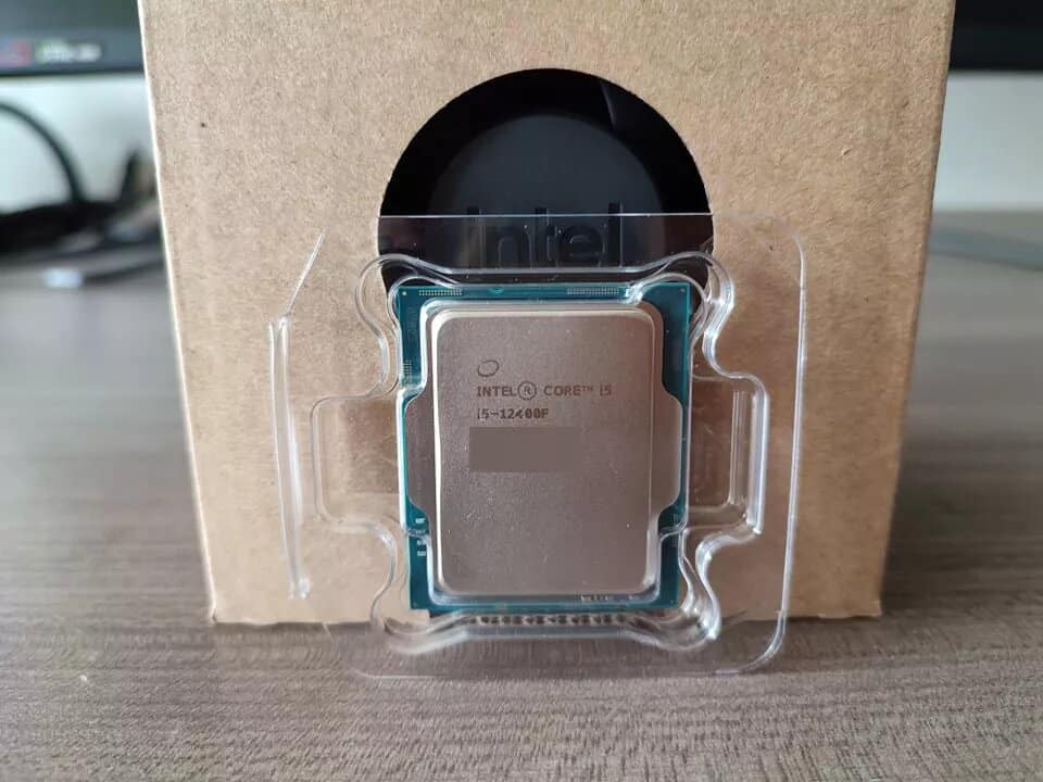 Image 5 : L’Intel Core i5-12400F s’accompagne d’un nouveau ventirad