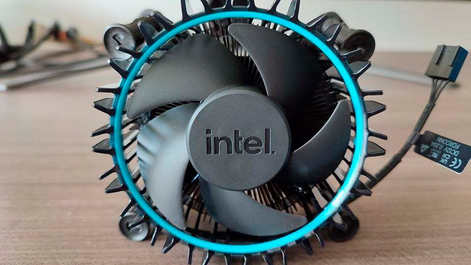 Image 1 : L’Intel Core i5-12400F s’accompagne d’un nouveau ventirad