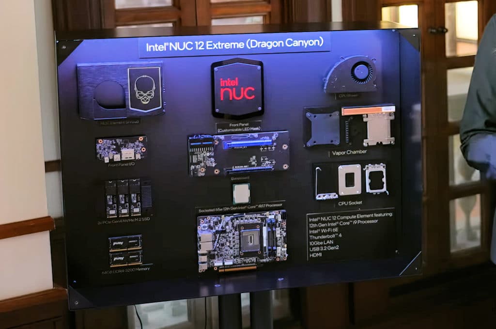 Image 1 : Intel expose son NUC 12 Extreme Dragon Canyon