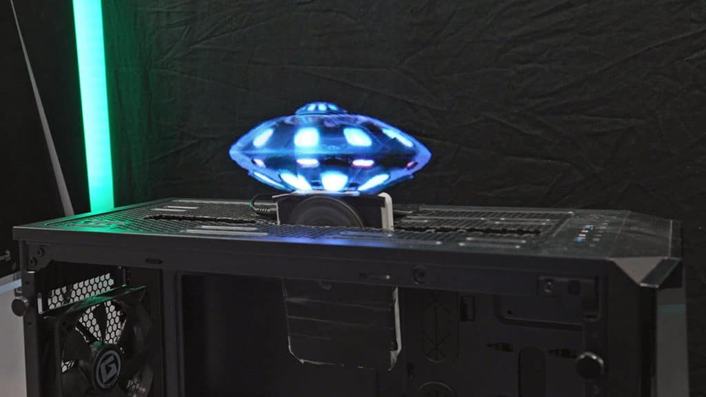 Image 4 : Un boîtier PC qui projette des hologrammes
