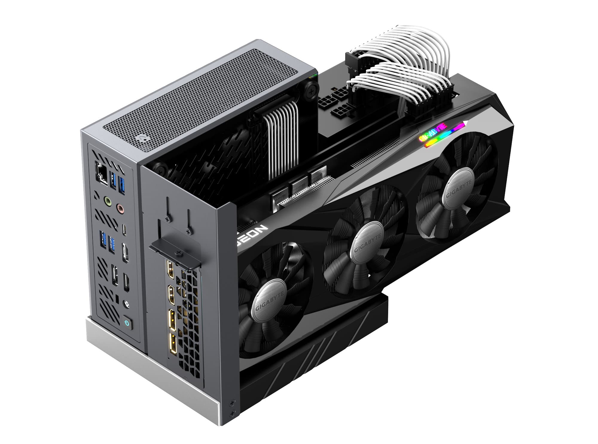 Minisforum présente un mini-PC en B550 avec GPU dédié ; enfin, si