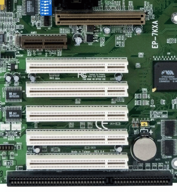 Image 2 : Test : Epox 7KXA, le chipset VIA KX133 débarque