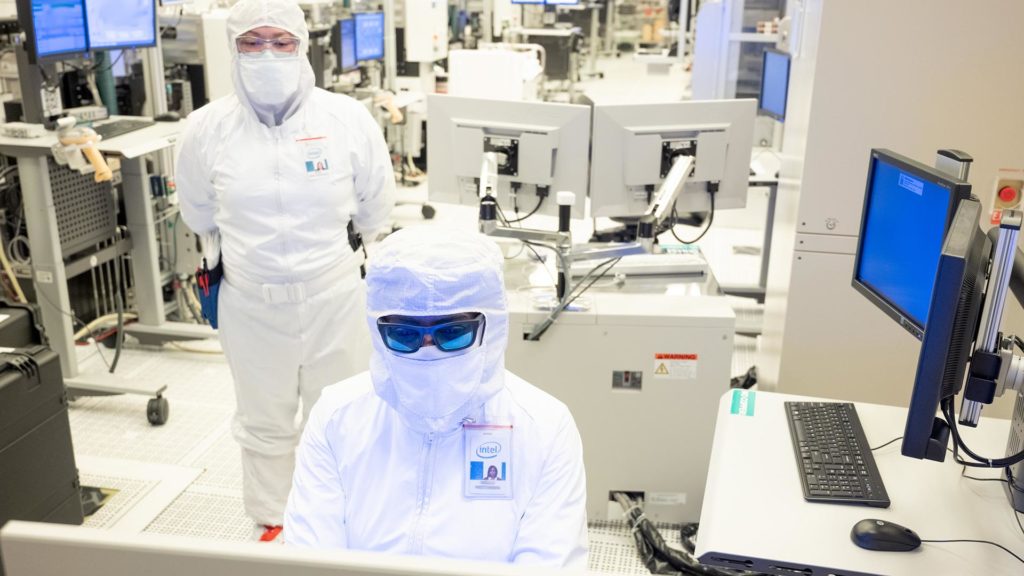 Image 1 : Intel inaugure une salle blanche de 25 000 m²  dans son usine DX1 située dans l'Oregon