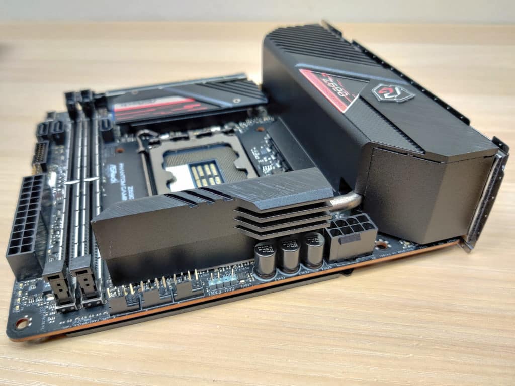 ASrock Z690 Phantom Gaming ITX TR4