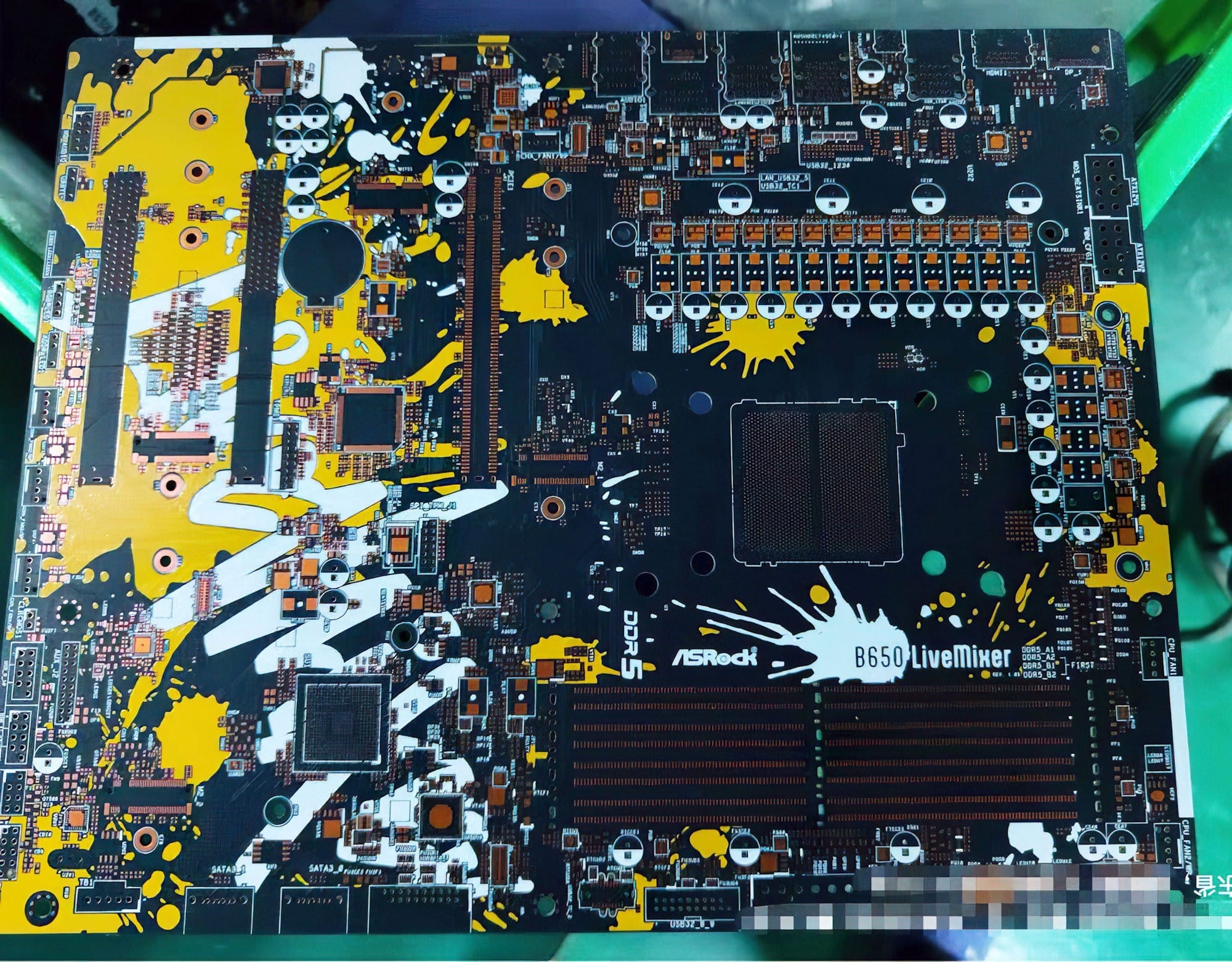 ASROCK B650 mobo 1