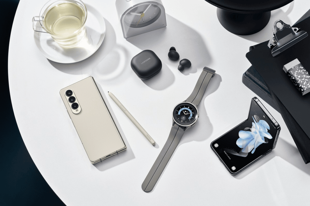 Image 1 : Précommandez maintenant les Samsung Galaxy Watch5 et Buds2 Pro pour bénéficier d’avantages