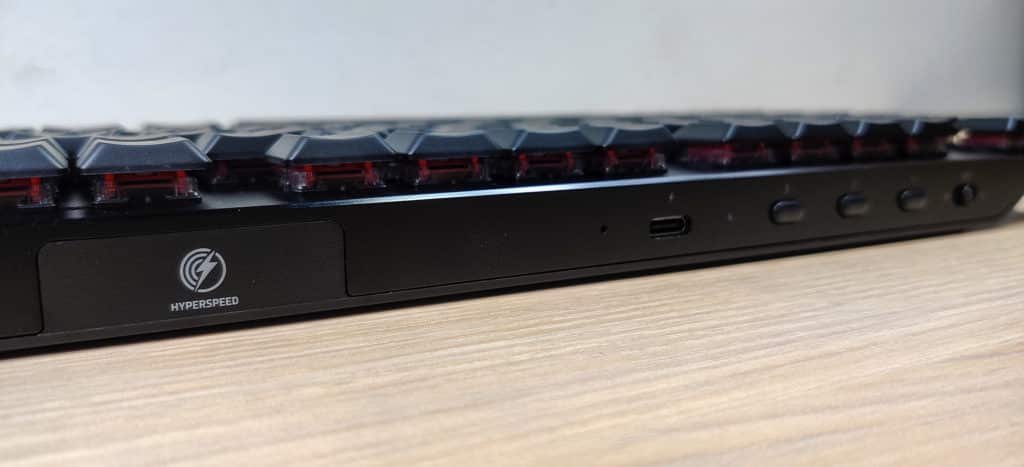 Razer DeathStalker V2 Pro