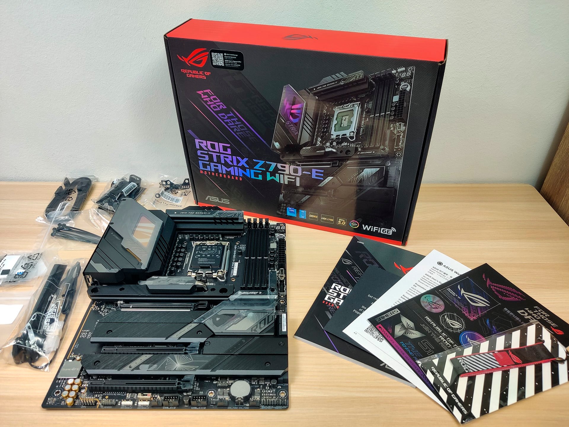 ASUS ROG Strix Z790-E Gaming WiFi, du haut de gamme pour jouer sur