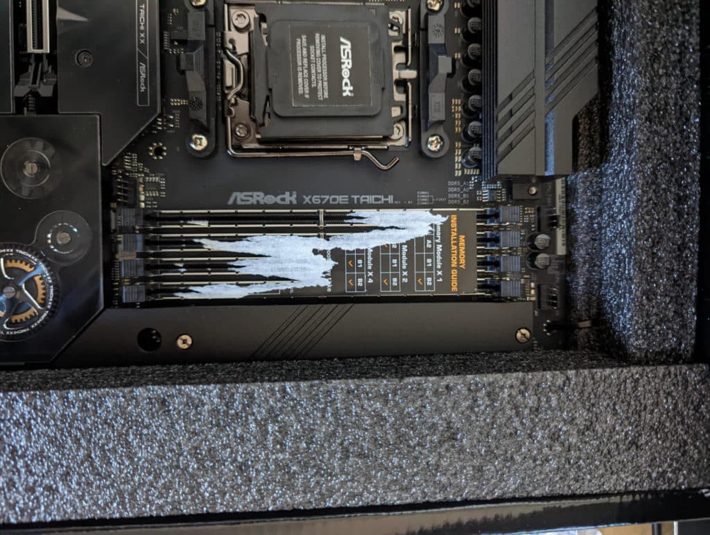 ASRock stocker X670