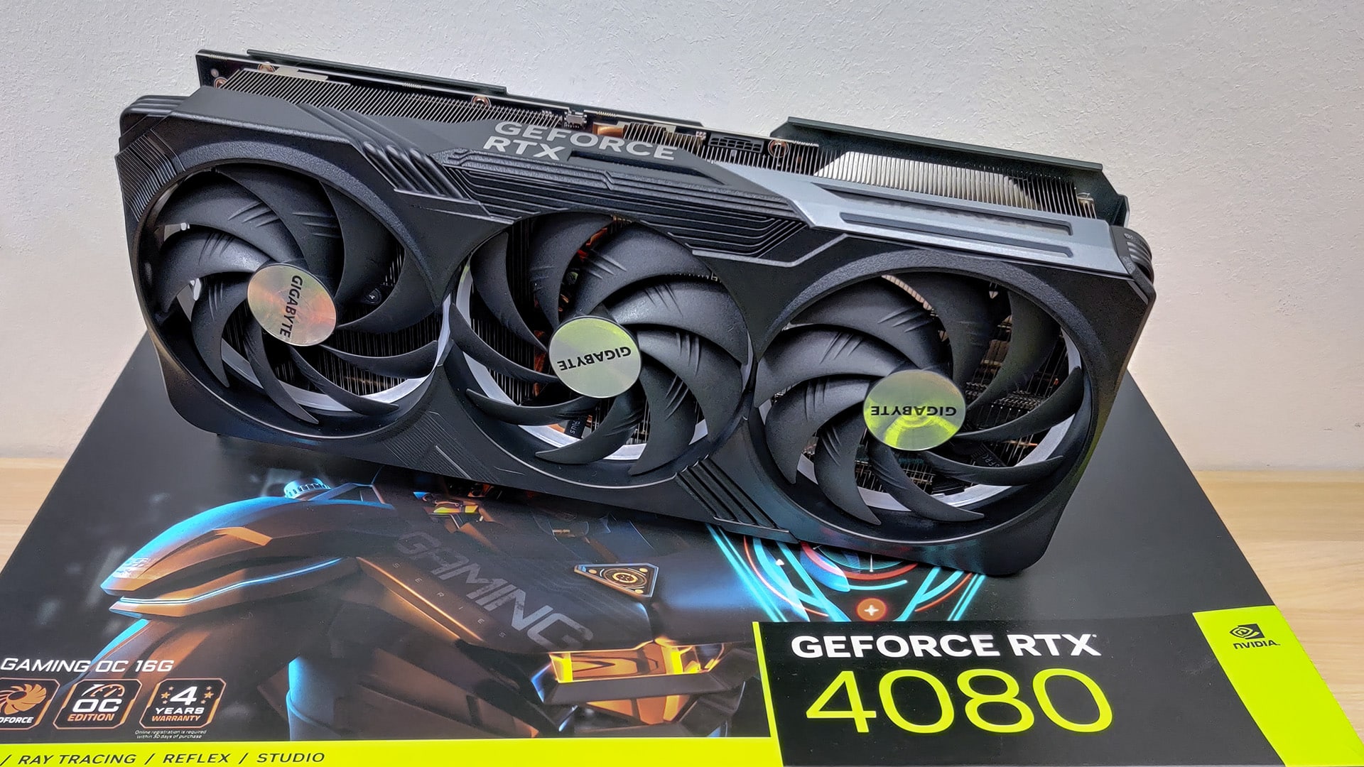 Gigabyte GeForce RTX 4080 AERO OC - Carte graphique Gigabyte sur