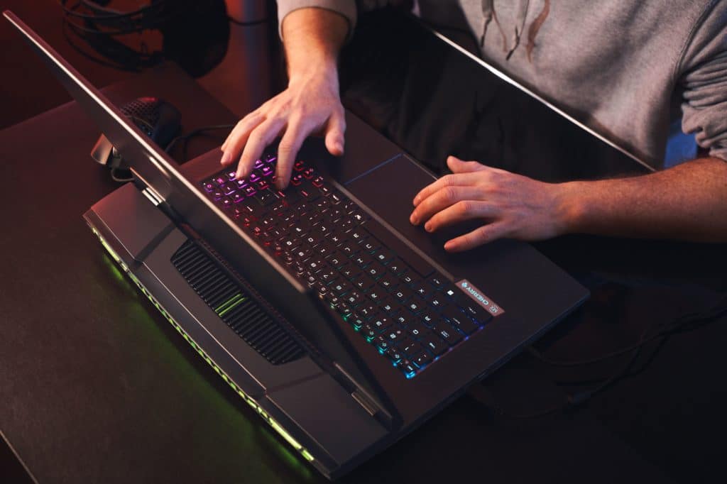 Titan-g77-MSI