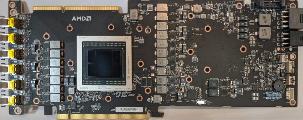 Image 3 : Un prototype d'AMD Radeon Pro V420 déterré par un redditor