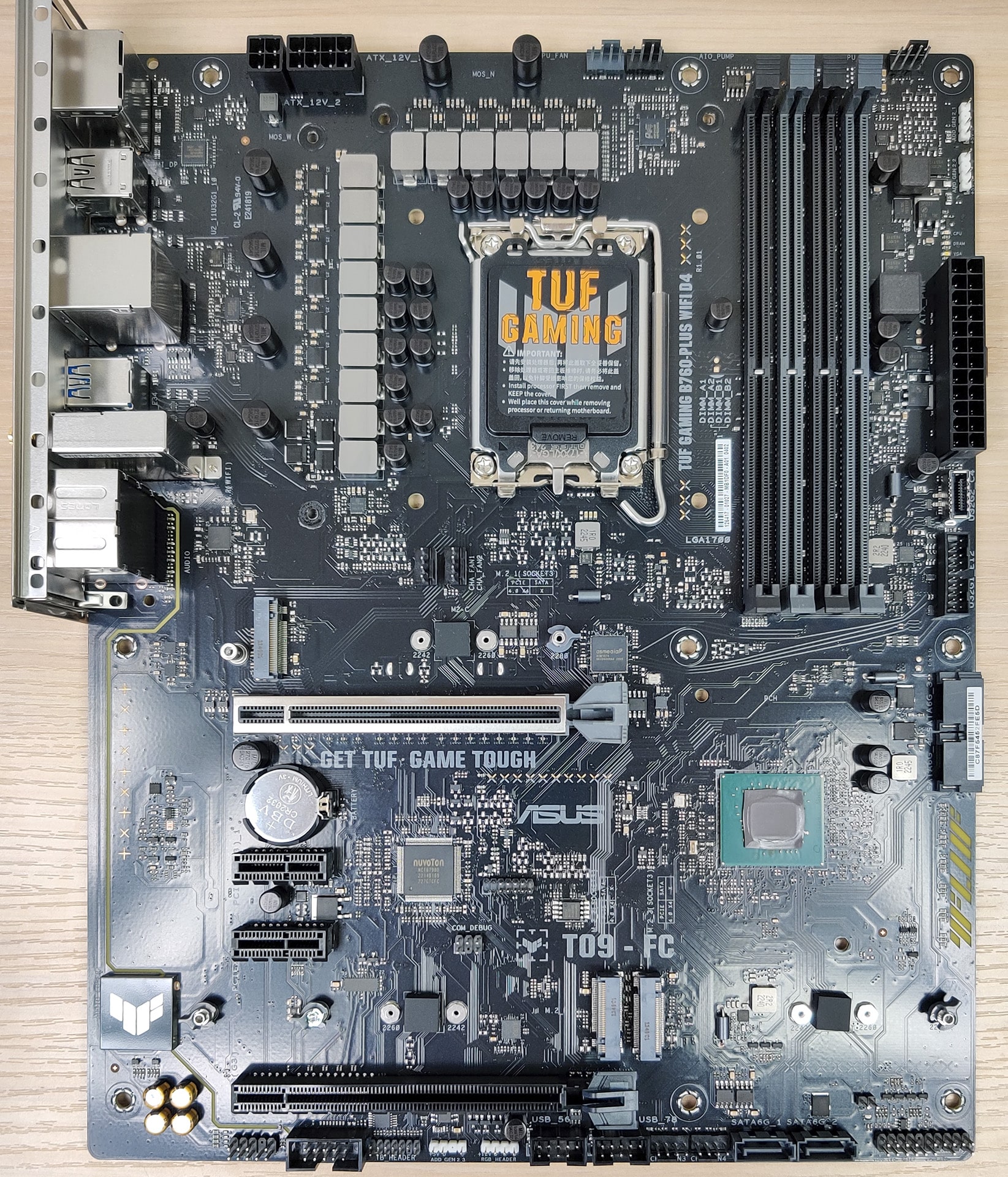 Test ASUS TUF Gaming B760-PLUS WIFI DDR4 : un excellent ticket d'entrée  pour jouer en LGA 1700