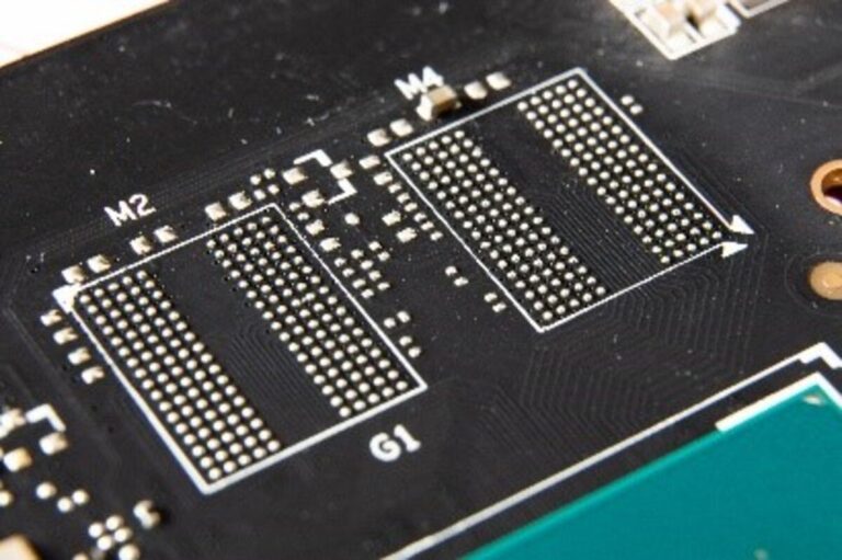Cadanic Rails La mémoire GDDR7 des futures GeForce et Radeon déjà sur les rails