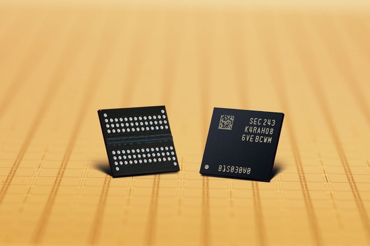 Samsung 12nm-Class DDR5 DRAM