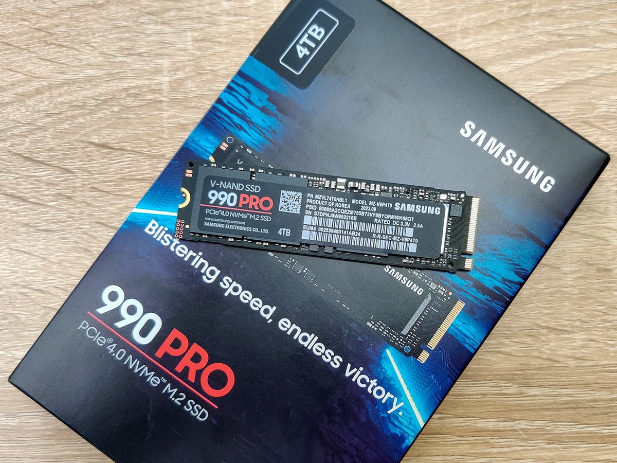 Samsung 990 Pro 4 To ssd sur boite