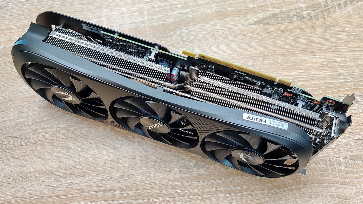 Zotac GeForce RTX 4070 Ti Super Trinity Black Edition bas