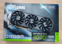 Zotac GeForce RTX 4070 Ti Super Trinity Black Edition carte sur box