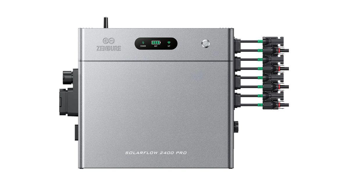Le solarflow 2400 pro de zendure sur fond blanc