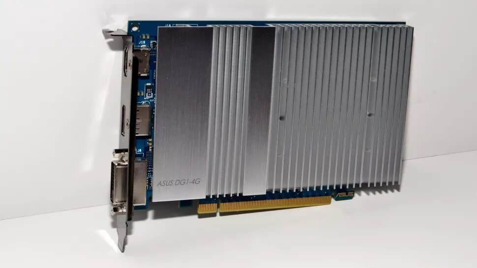 La carte graphique Intel Iris Xe DG1 testée sur une dizaine de jeux